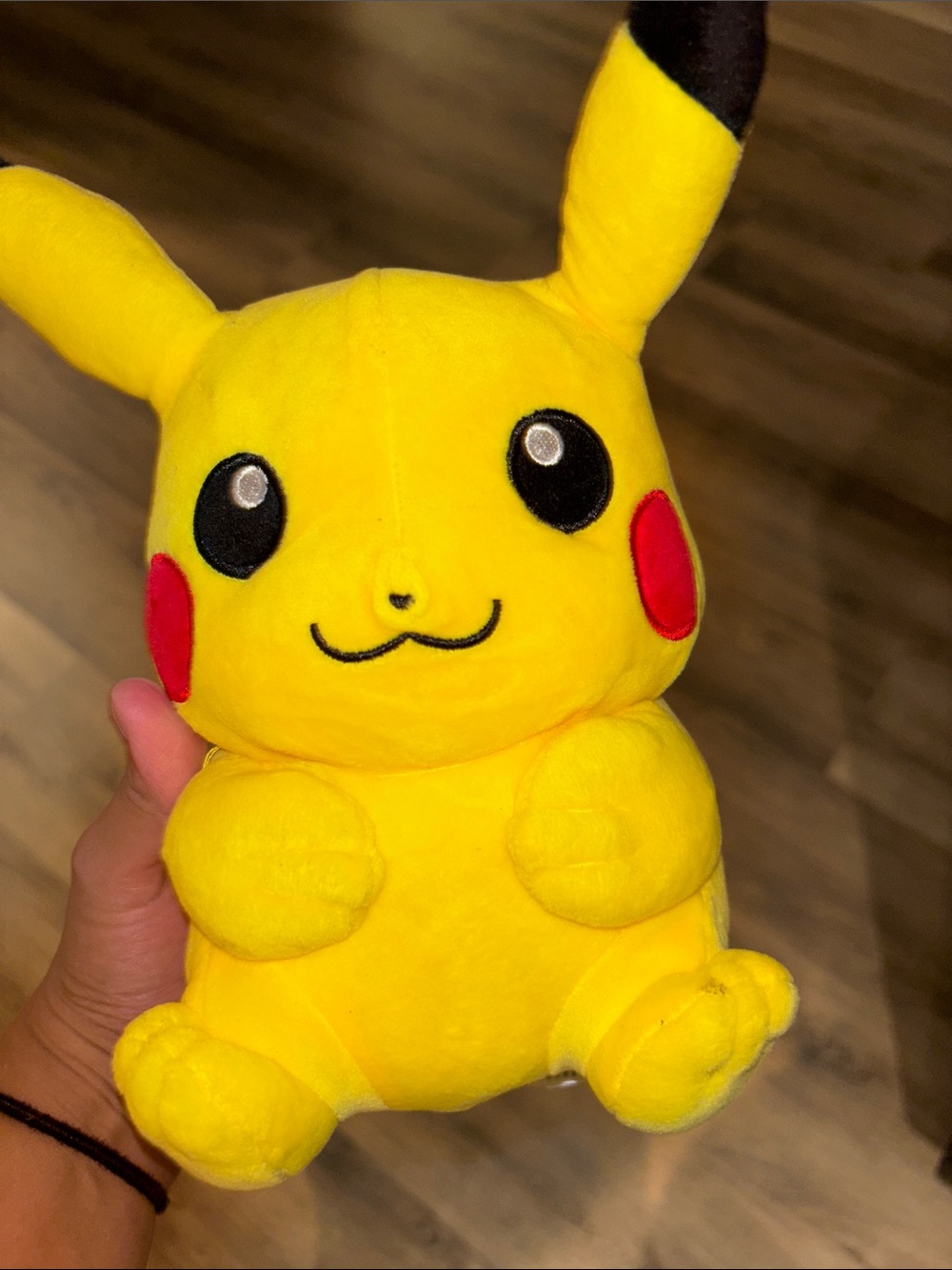 Pokemon pikachu Yellow Plushie